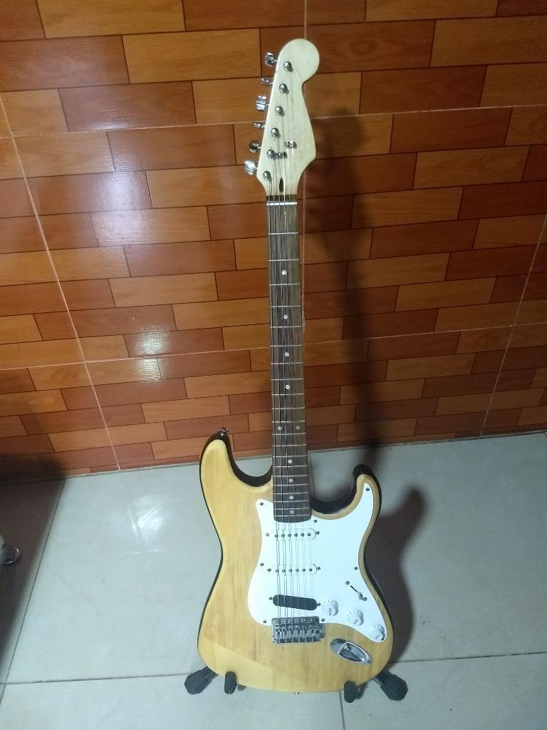 Guitarra Squier Stratocaster Personaliza