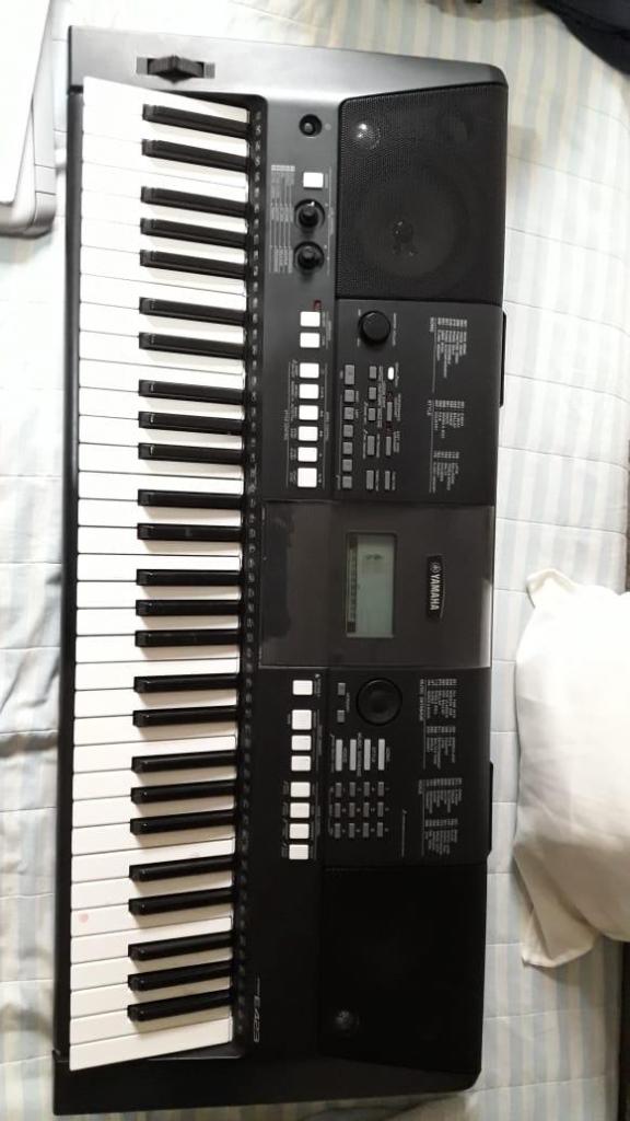 Organeta Yamaha PSR E423