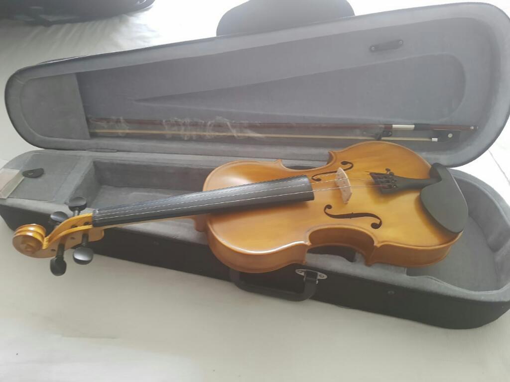 Se Venden Hermosos Violines Cómo Nuevos