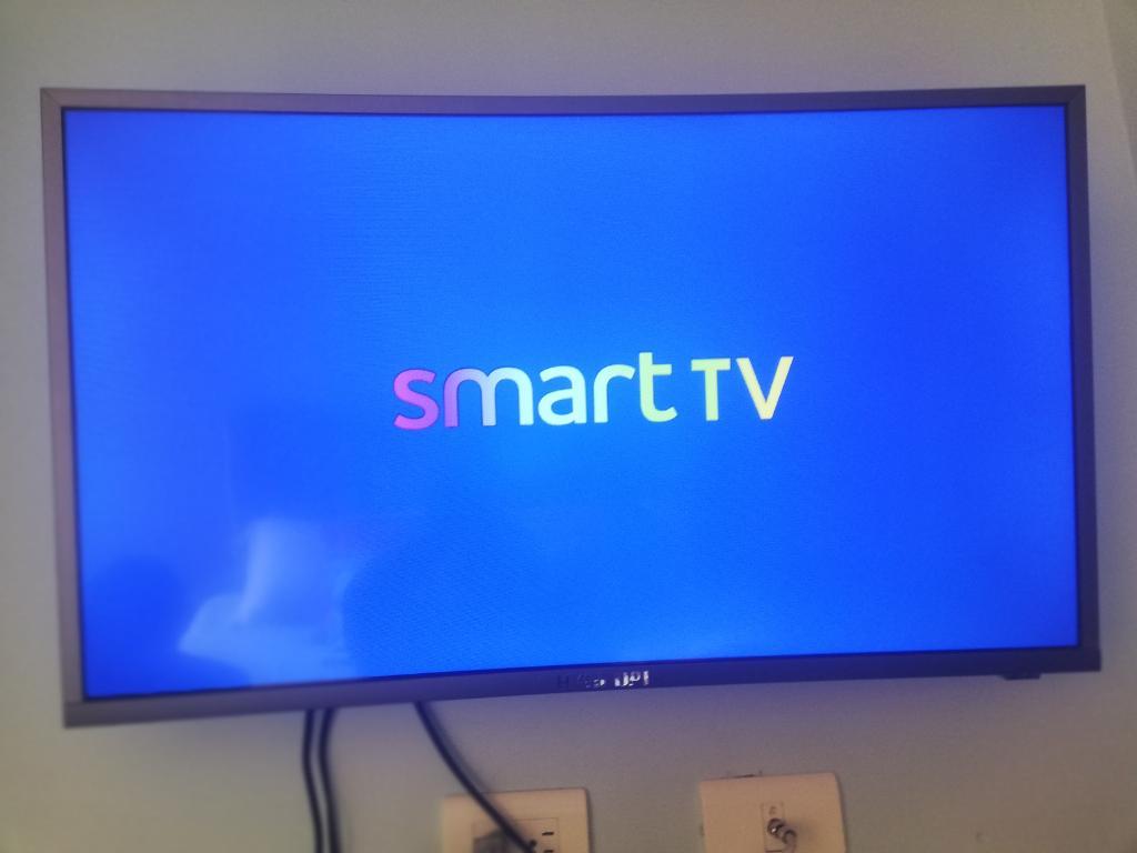 Se Vende Televisor Smart Y Cama