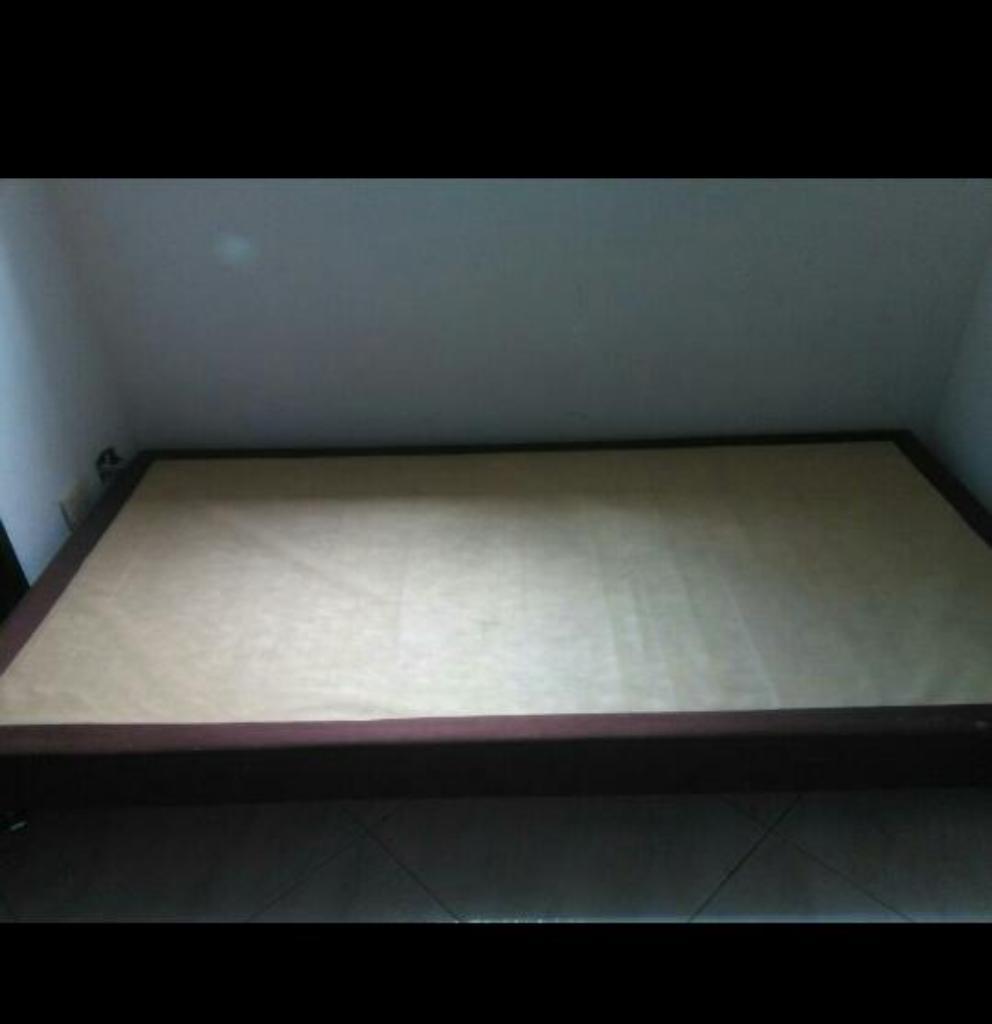 Vendo Base Cama