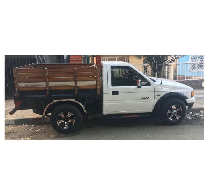 SE VENDE CHEVROLET LUV 1600 MODELO 1995 4x2