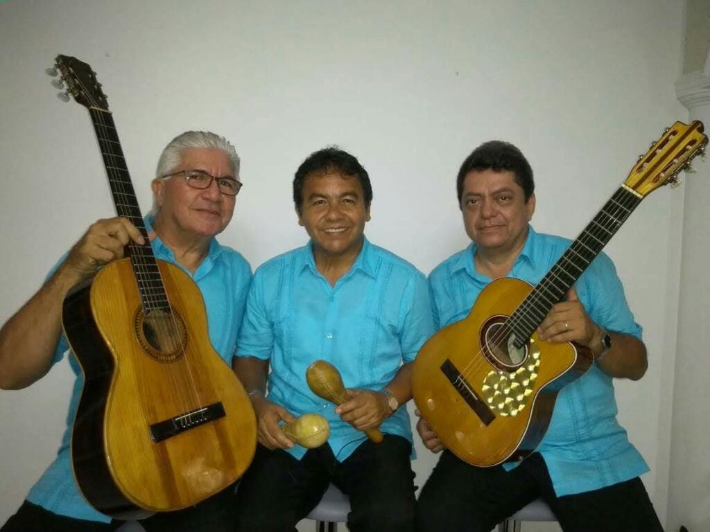 Trio en Bquilla Musical Mis Amigos