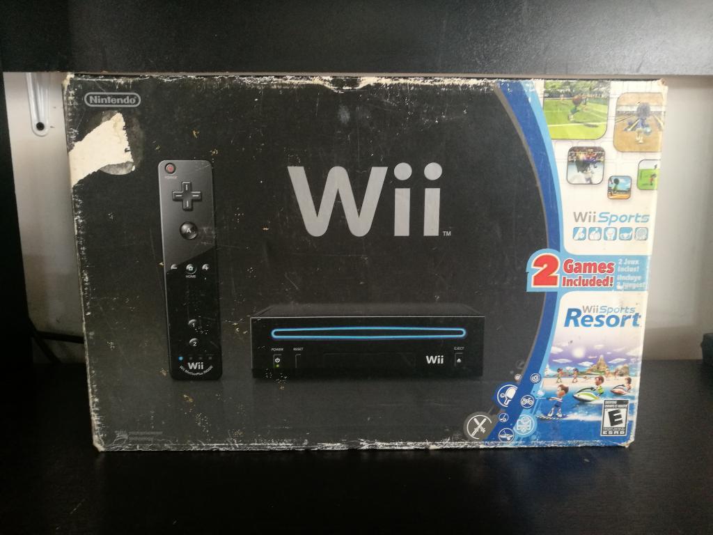Nintendo Wii en Caja con Accesorios