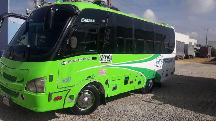 Se vende buseta modelo 2006 en excelentes condiciones