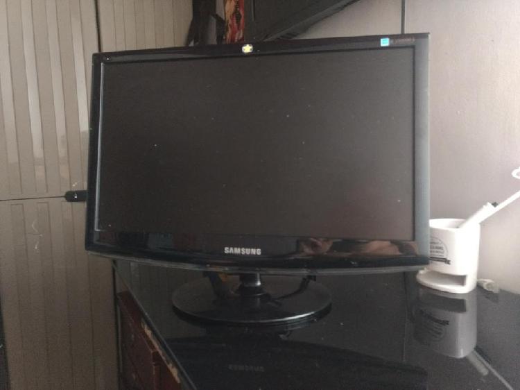 Se Vende Pantalla para Pc de 20 Pulgadas