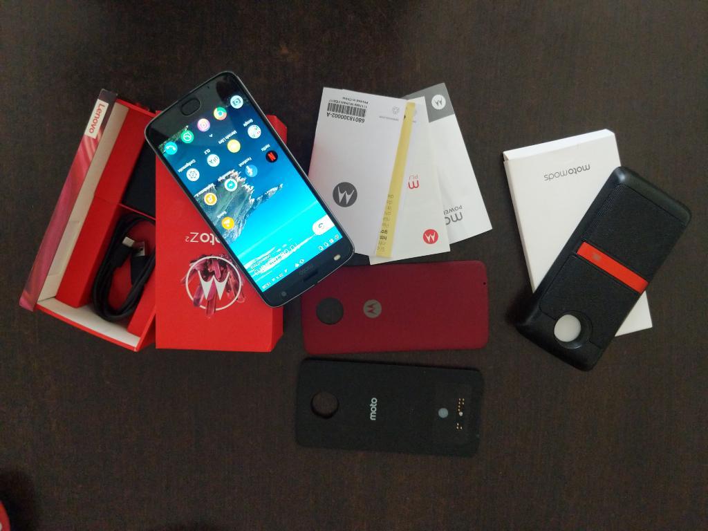 Moto Z2 Play 64gb 4 Ram con Moto Mods