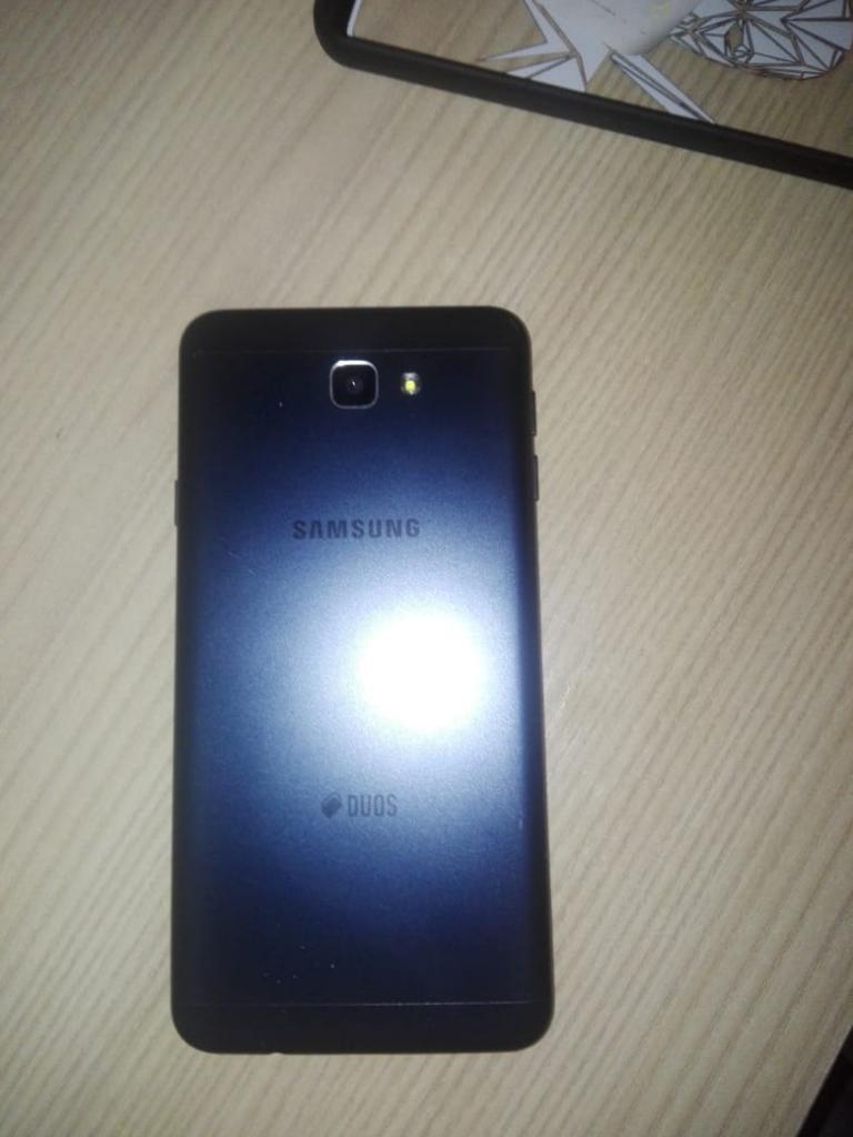 Vendo J7 Prime Un Mes de Uso No Mas