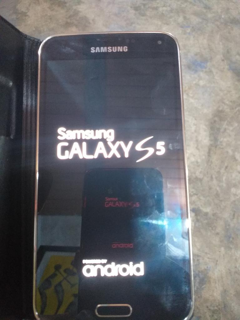 Vendo Samsung S5 en Buenas Condiciones