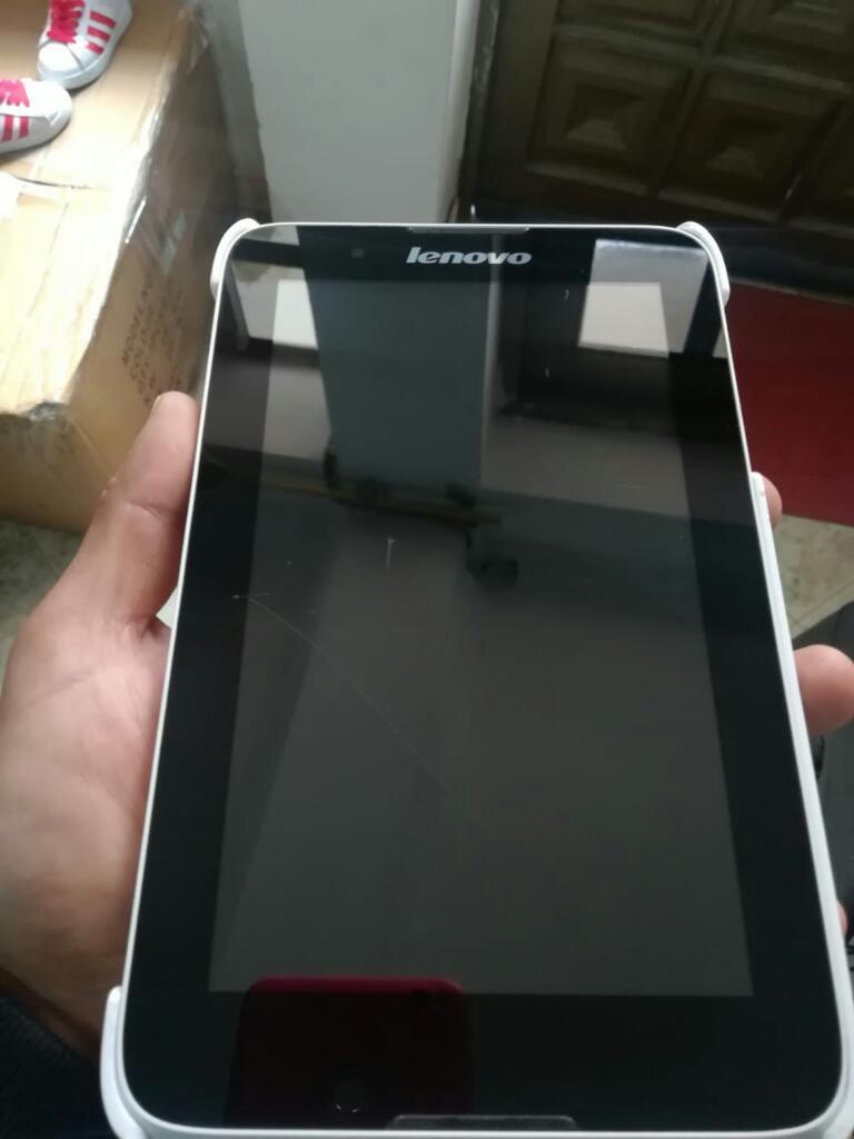 Vendo Tablet Lenovo con Simcar