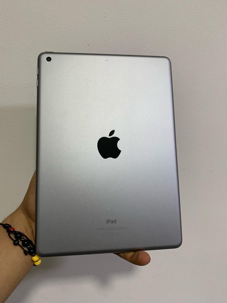 iPad 6Th Generacion 128 Gb Gris