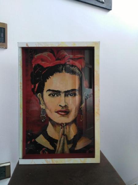 Caja con imagen de Frida Khalo