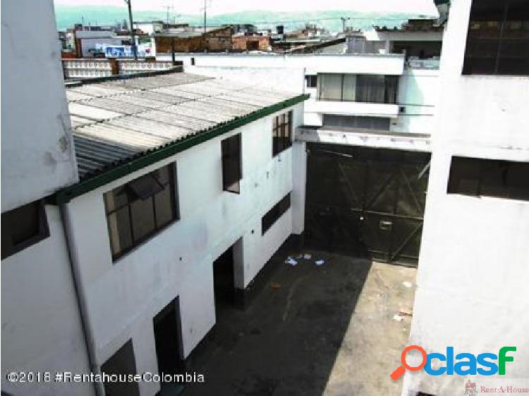 Edificio en arriendo Las Delicias MLS 19-132 RBC