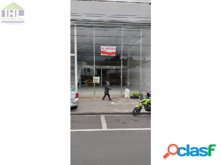 Local comercial se arrienda PARQUE BOLIVAR