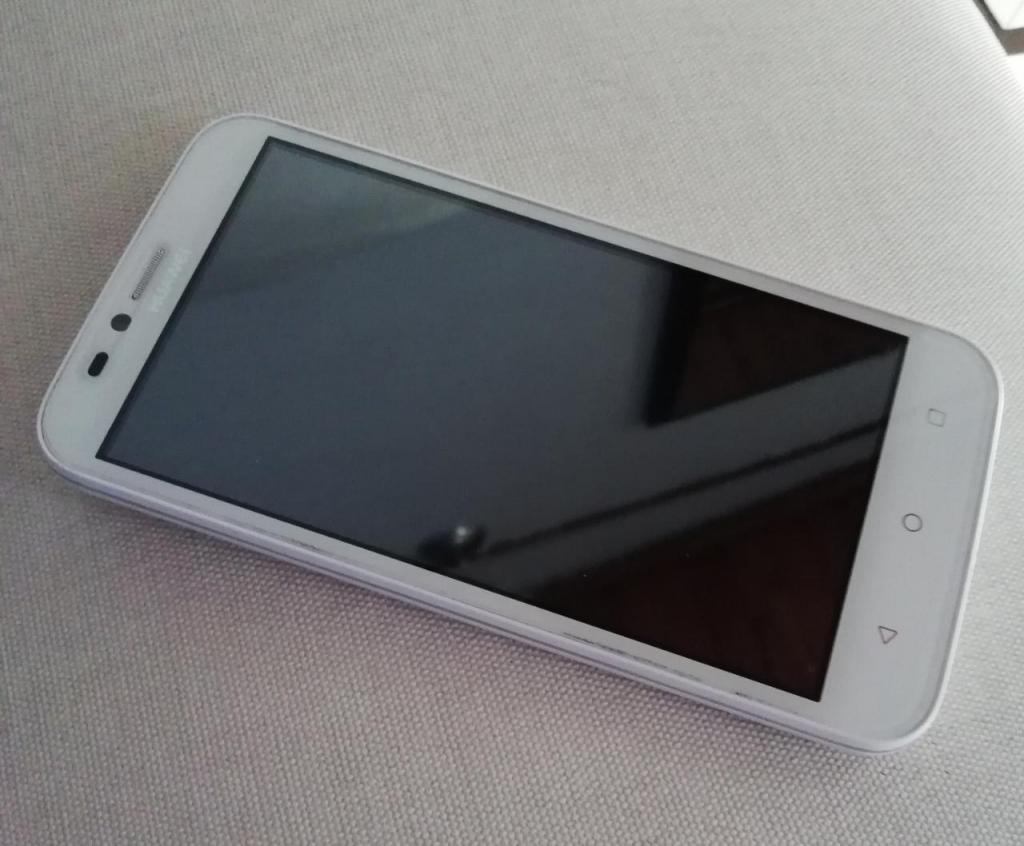 Smartphone Huawei Y625 Blanco con vidrio templado, estuche y
