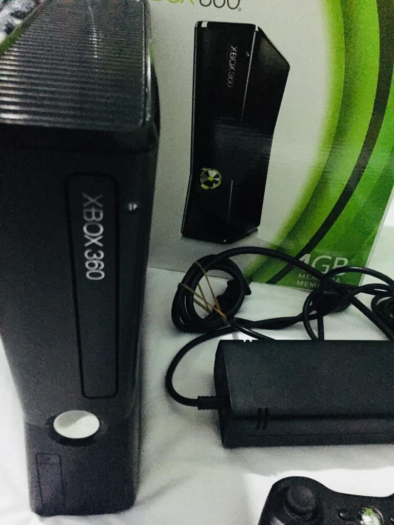 Xbox 360 Dos Controles Y Caja Garantia