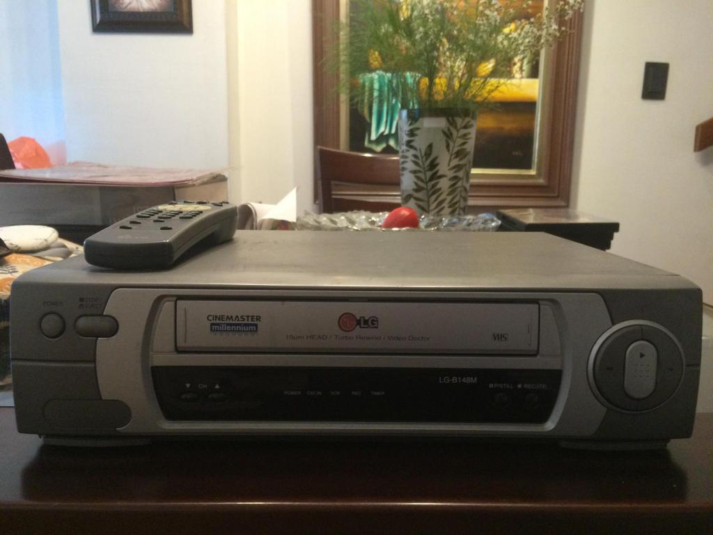 REPRODUCTOR DE VIDEO VHS LG