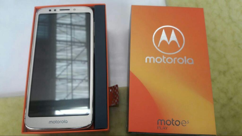 Vendo Motorola Moto E5 Play