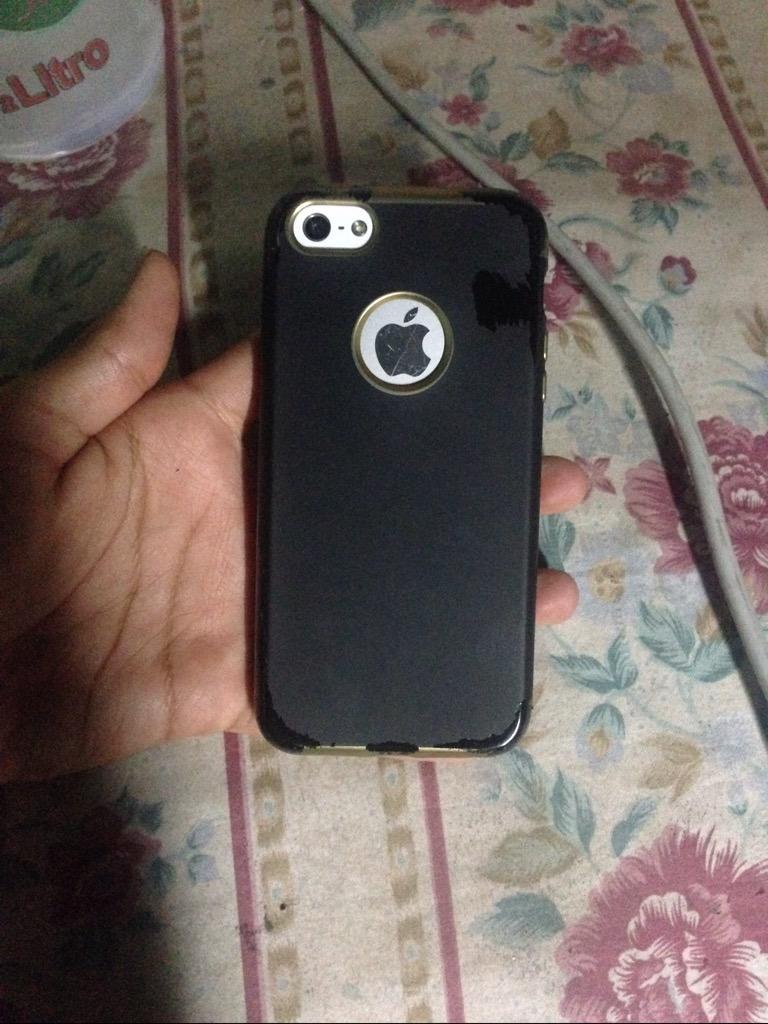 Vendo iPhone 5 Todo Bueno con Estuche