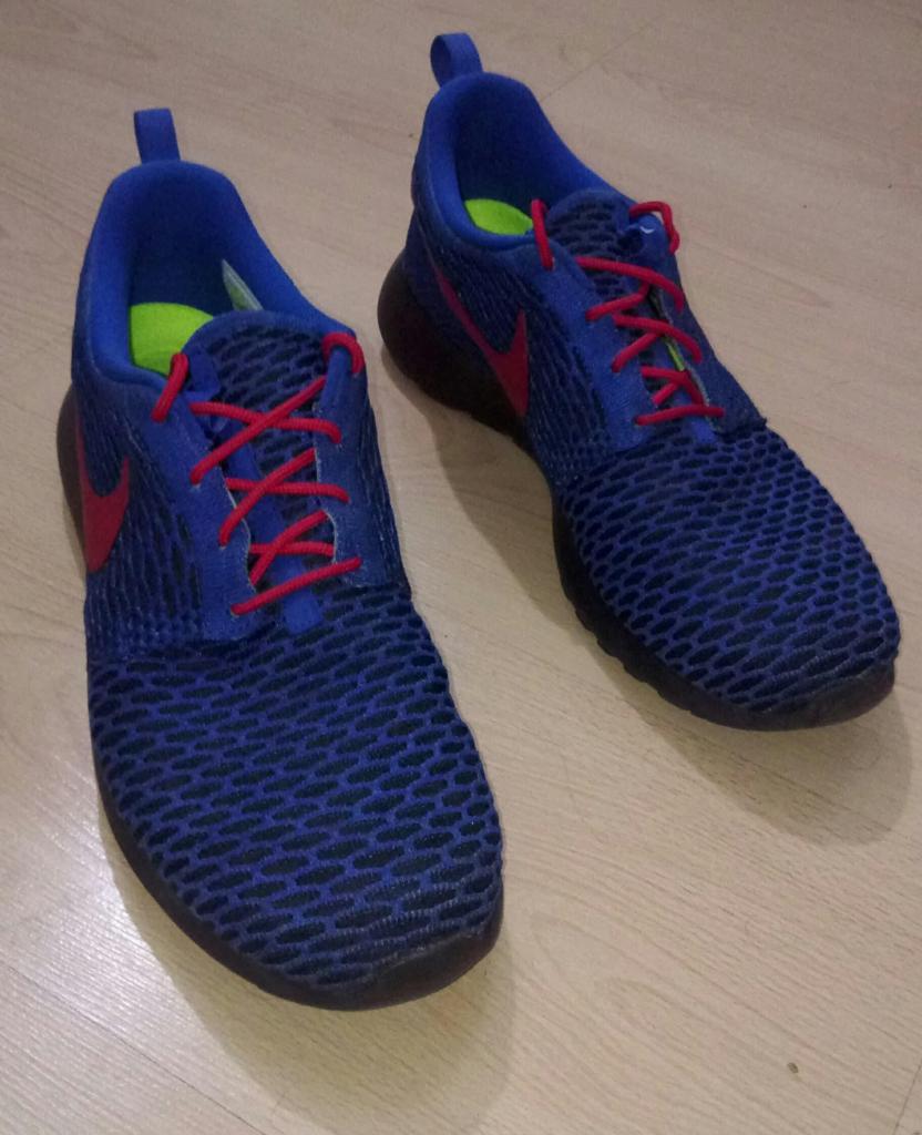Running AzulRojo Nike