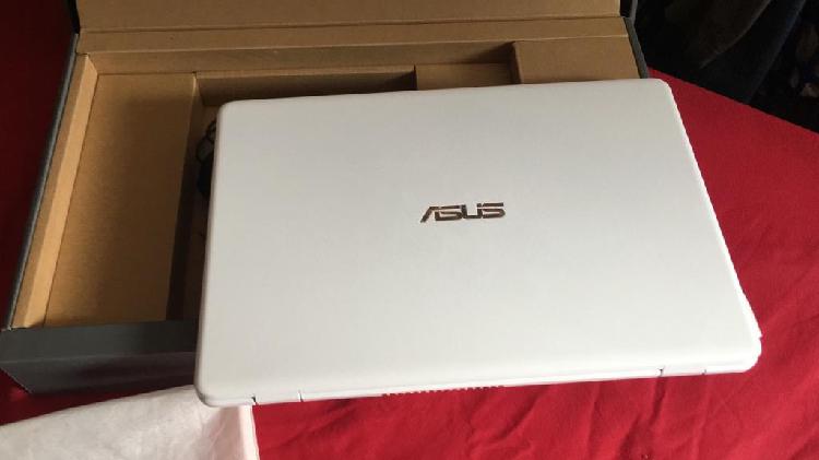 Laptop Asus