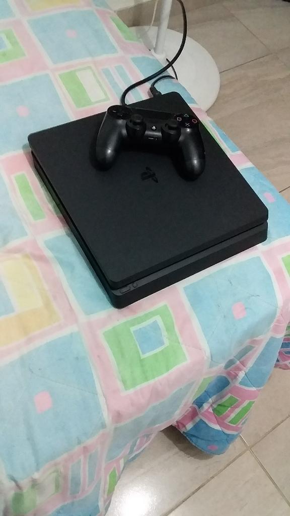 Play Station 4