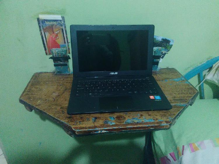 Portátil Asusnotebook