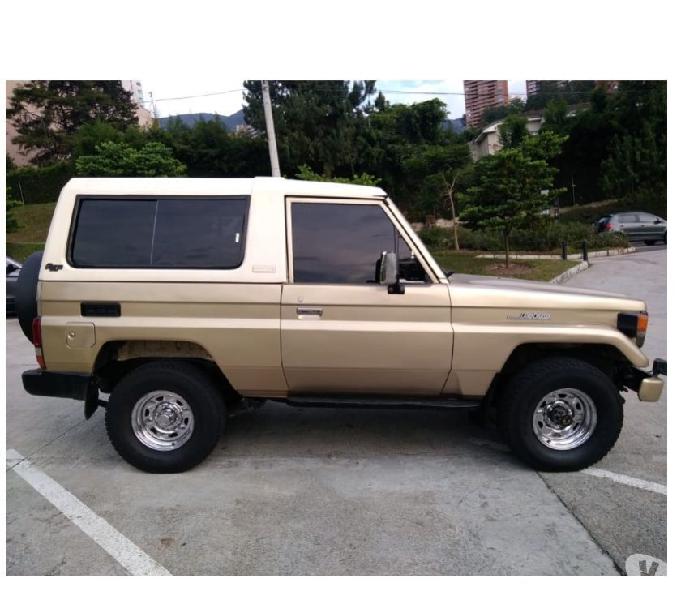 TOYOTA LAND CRUISER CAREVACA Modelo 1992