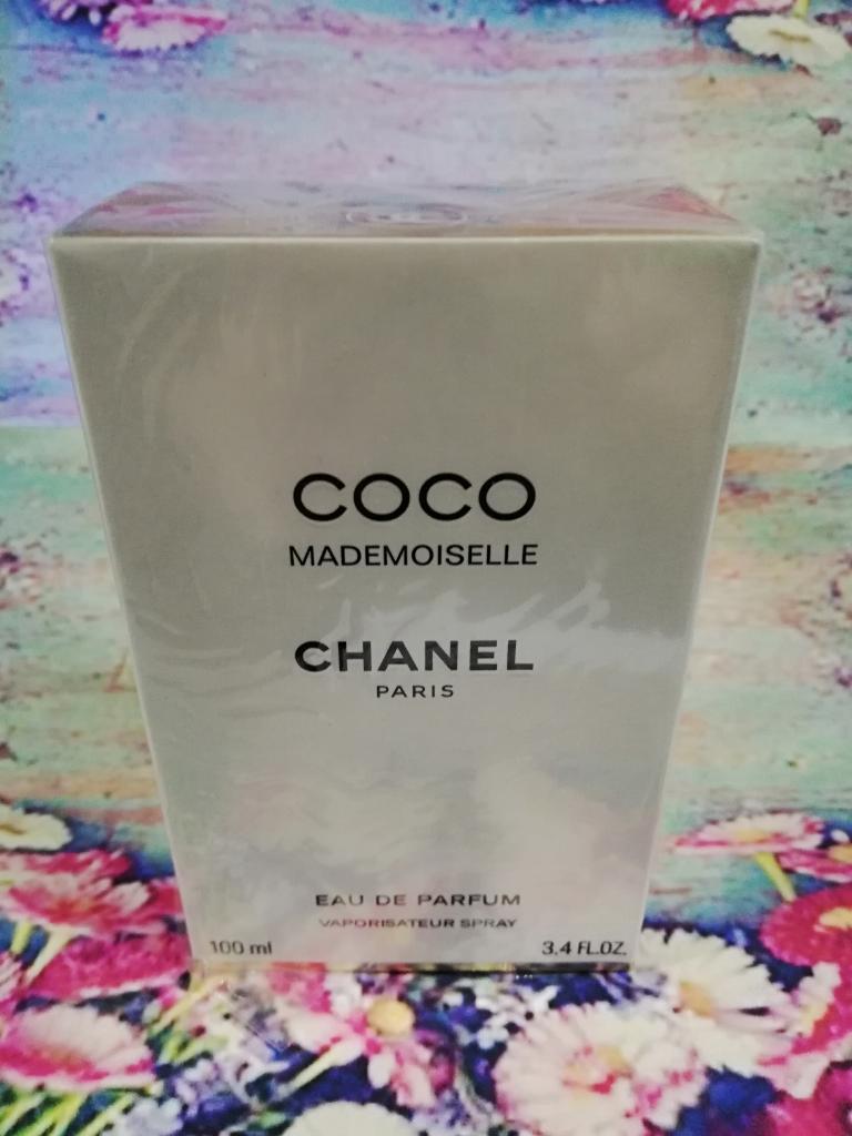 Panameño Coco Mademoiselle Chanel Paris