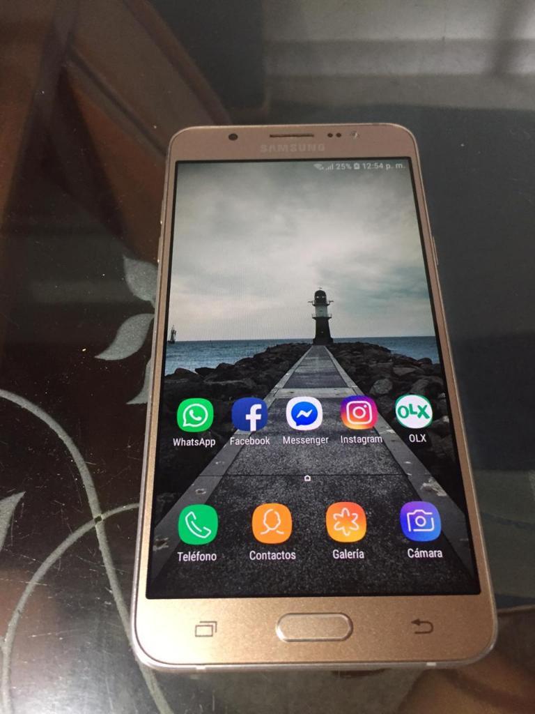 Samsung Galaxy J7 Metal