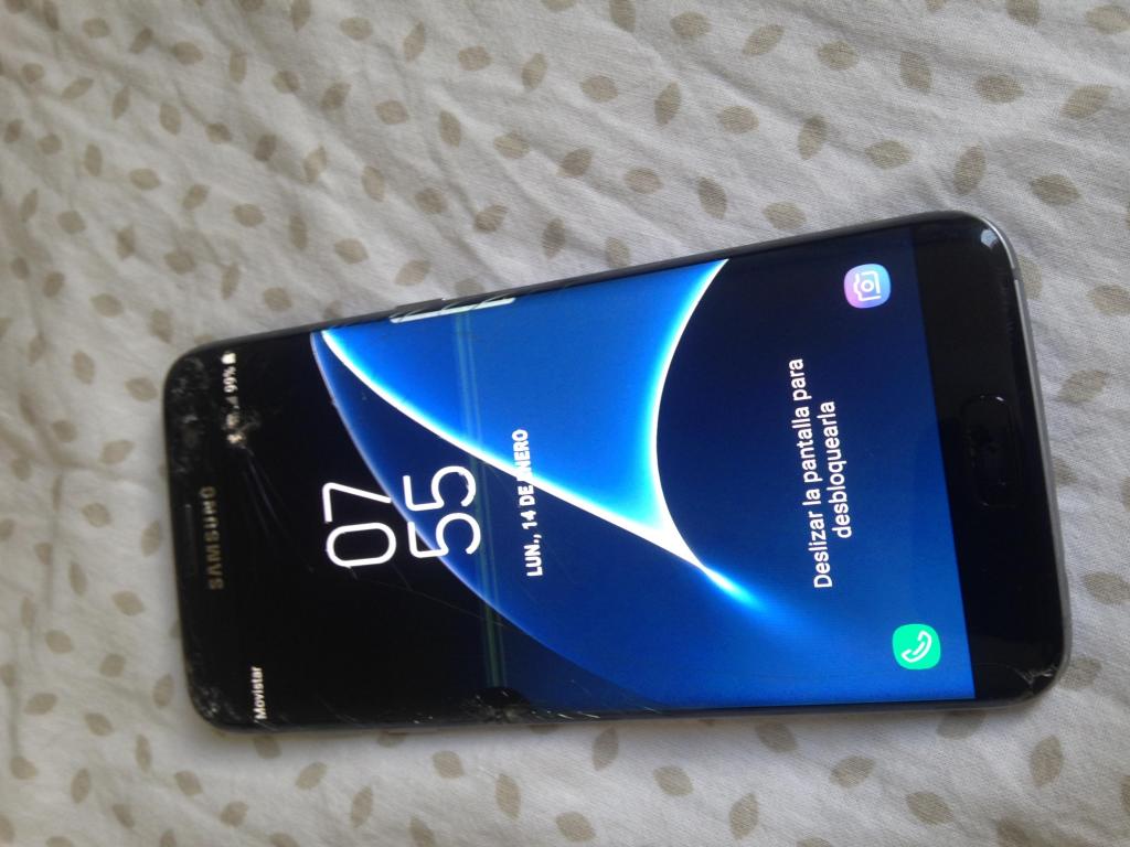 Samsung,S7,Edge,de 32 GB Y 4 de Ram,tiene detalles en la