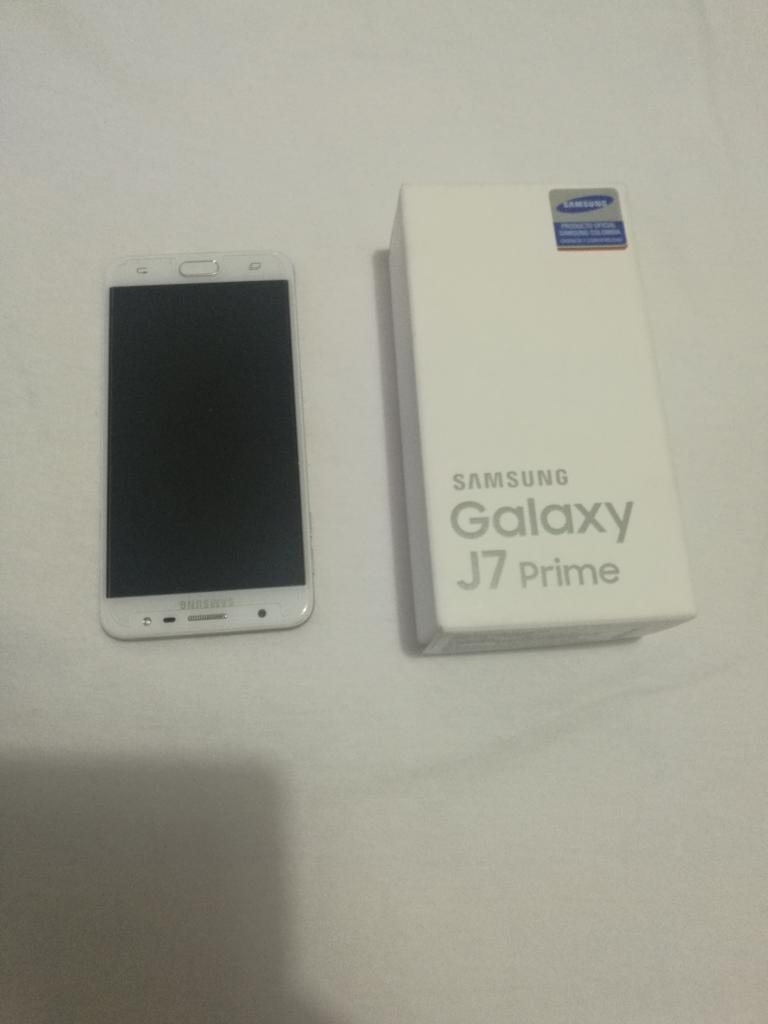 Vendo Celular Samsung J7 Prime