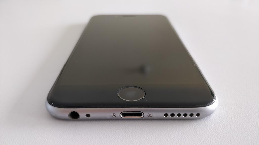 iPhone 6 de 16gb Cómo Nuevo, Caja