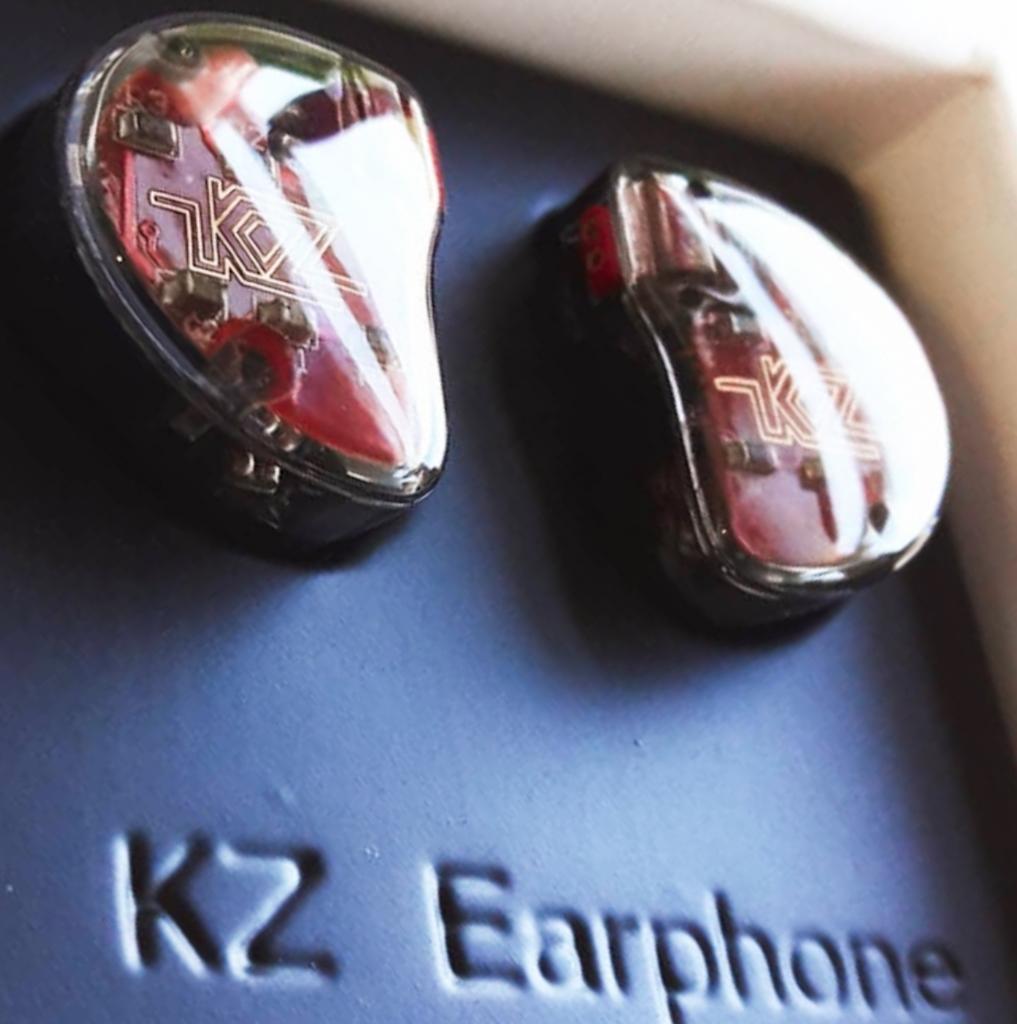 Audifonos Kz Zs10 Monitoreo In Ear Hi Fi