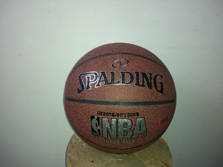 Balon de Basketball Spalding Super Tack