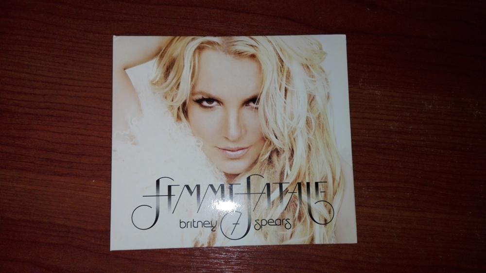 Britney Spears Femme Fatale digipack
