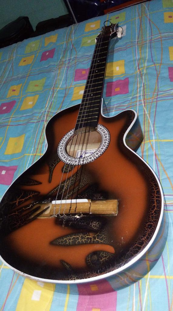 Guitarra Acustica