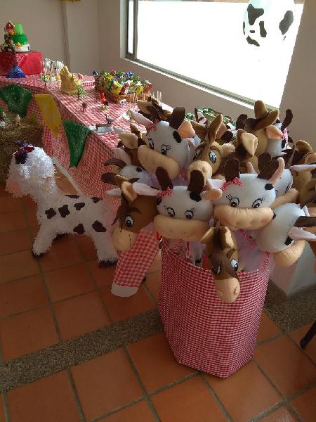 Caballitos de Palo Animales de La Granja