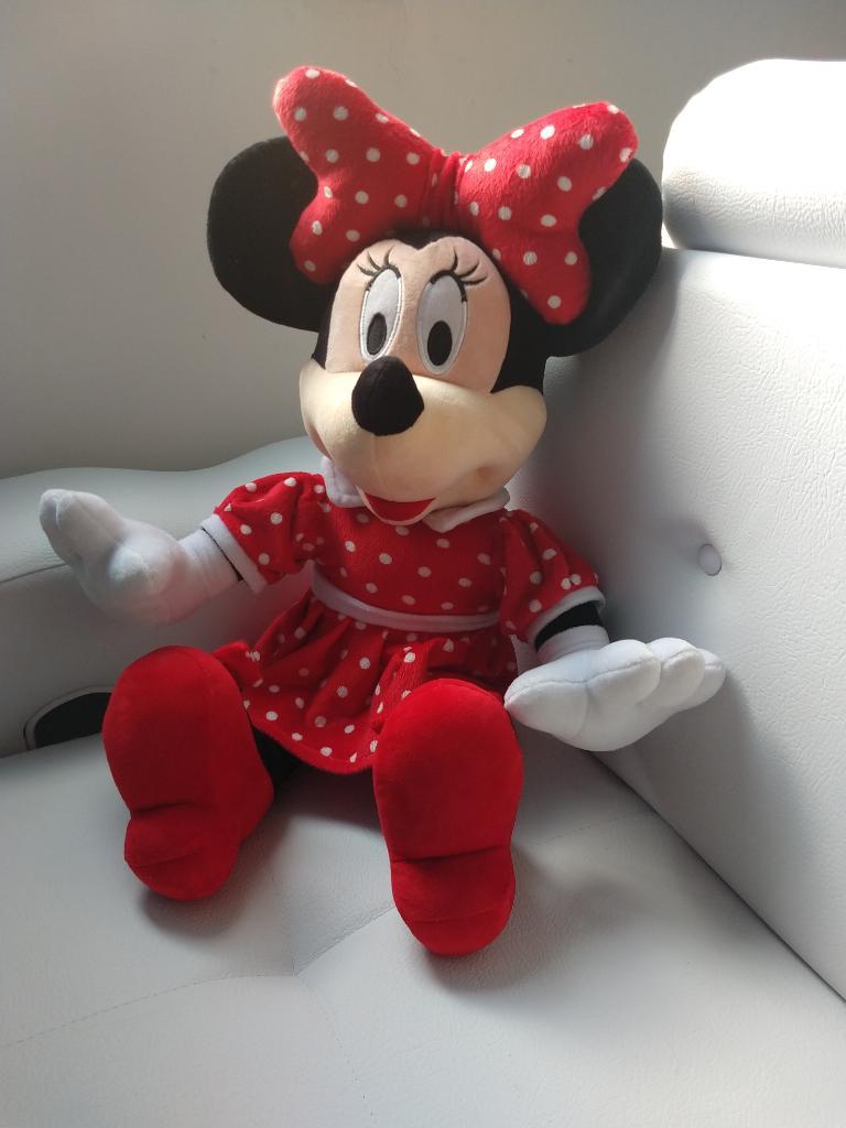 Vendo Hermosa Minnie Mouse