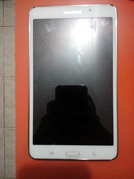 Samsung Galaxy Tab 4 con 8gb de Memoria