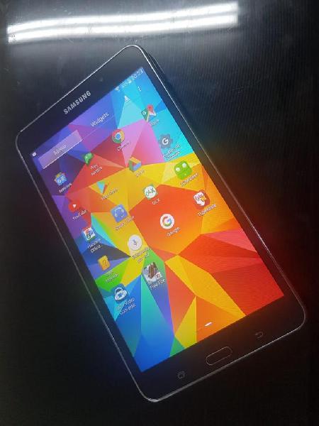 Tablet Galaxy Tab 4. 7 pulgadas 1.5RAM