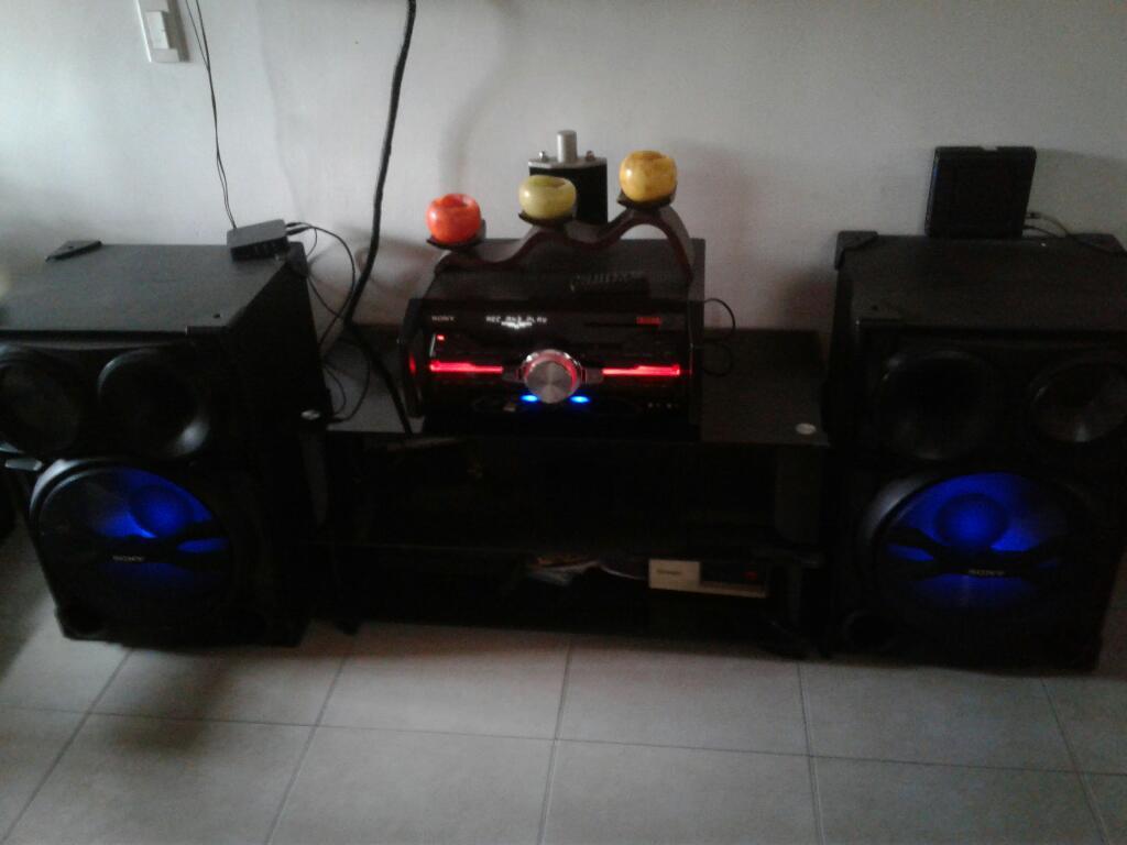 Equipo de Sonido Sony Genezi