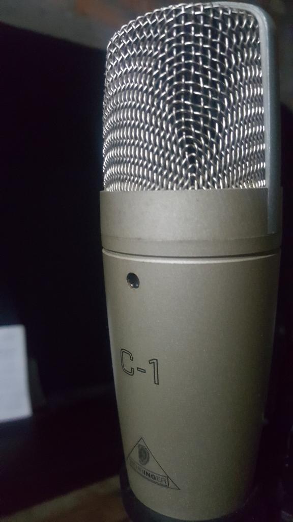 Micrófono de Condensador Behringer C1