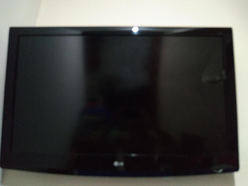 VENDO TV LG LCD 42 PANTALLA ROTA PARA REPUESTOS