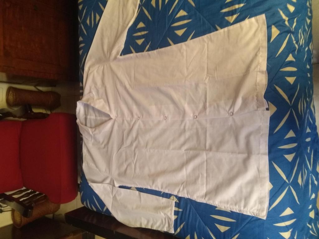 Batas blancas sencillas en tela Blanca Baratas