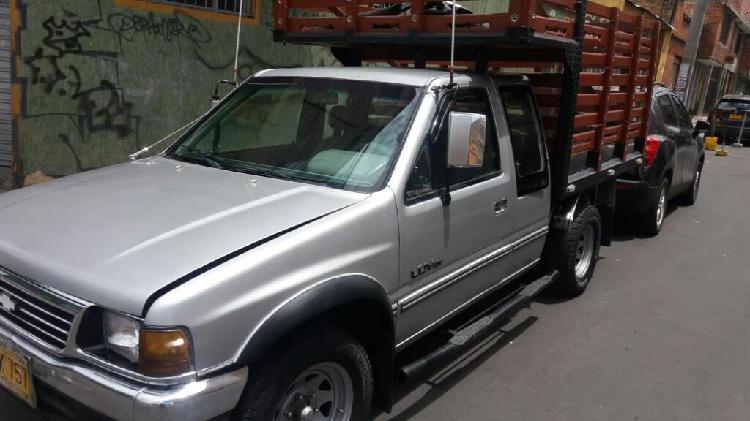 Vendo Chevrolet Luv 2300 Modelo 95