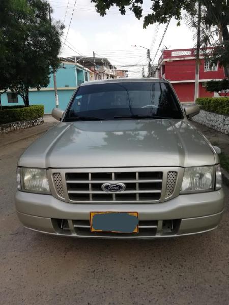 Vendo Ford Ranger 2.2 Doble Cabina