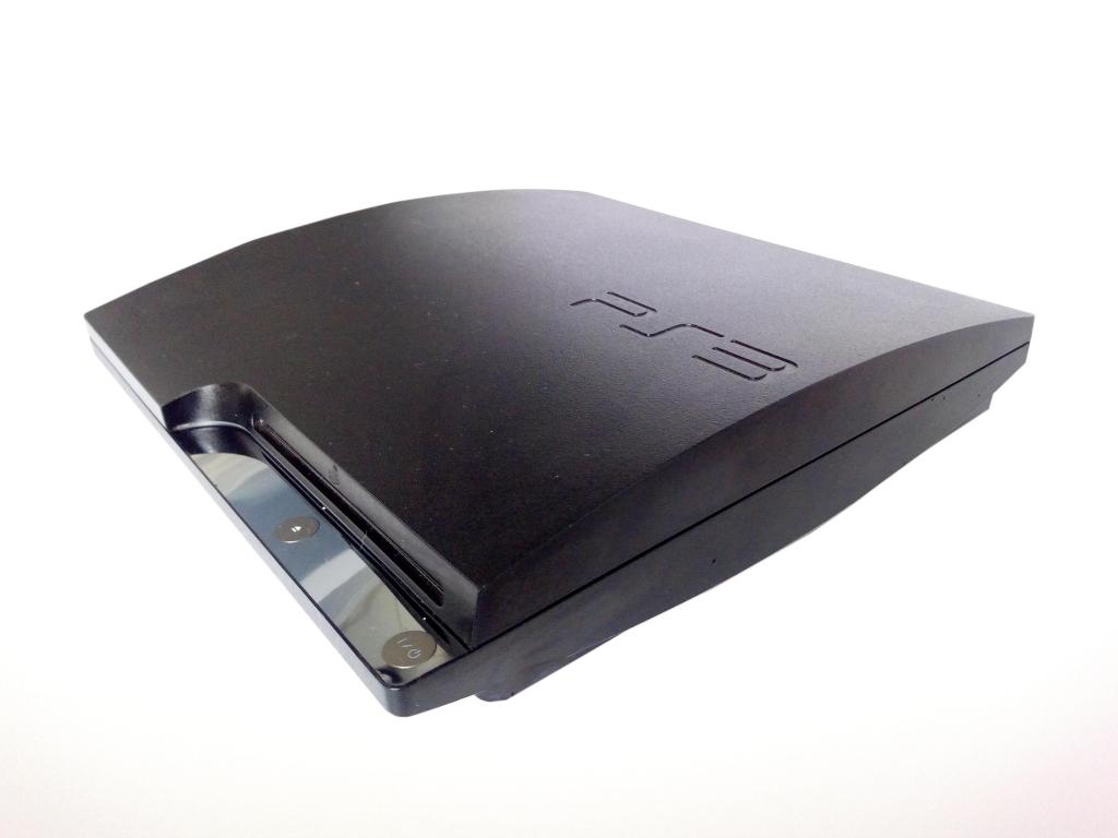 Consola PlayStation Slim 320 Gb, 24 juegos instalados,