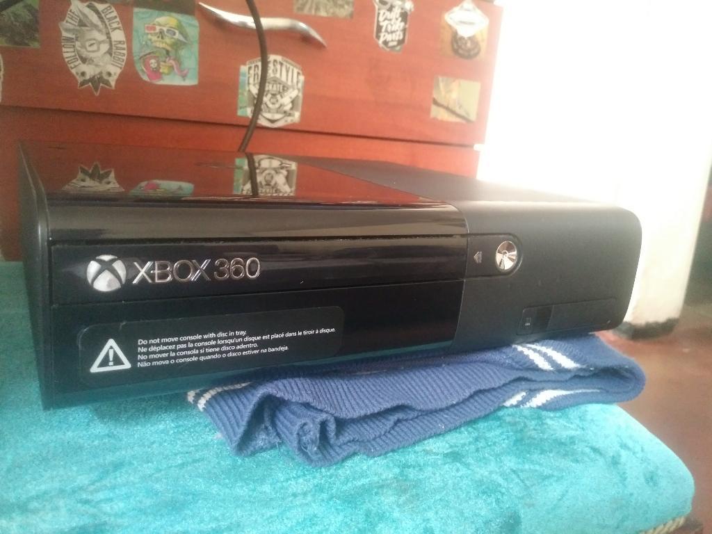 Hermosa Xbox 360 Super Slimp