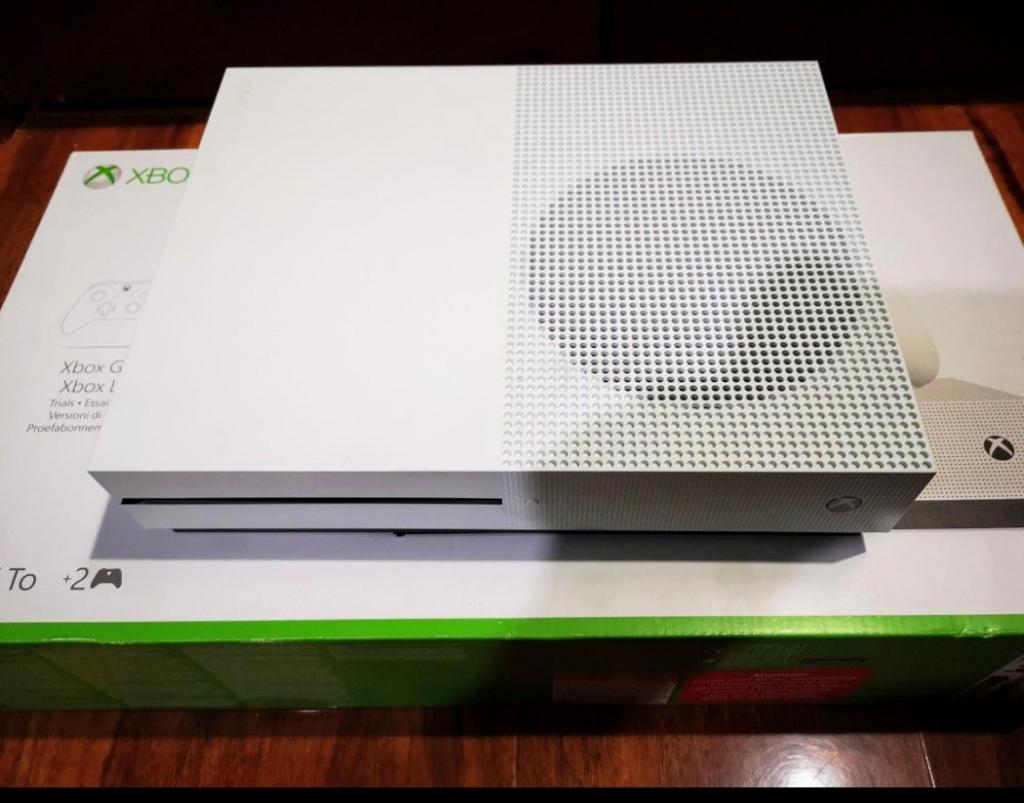 Xbox one S como nuevo